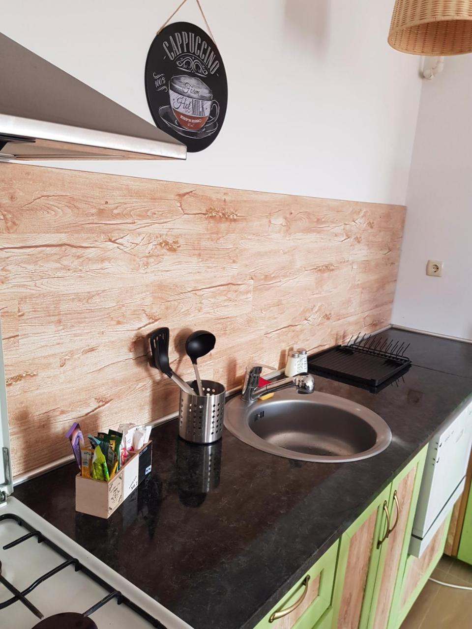Modern Apartment With Pool In North Bucharest Cretuleasca Kültér fotó