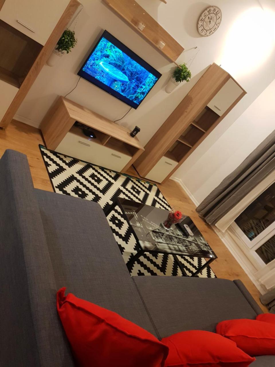 Modern Apartment With Pool In North Bucharest Cretuleasca Kültér fotó
